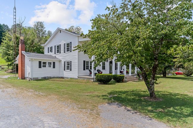 411 E Main St, House other with 6 bedrooms, 3 bathrooms and null parking in Red Boiling Springs TN | Image 43