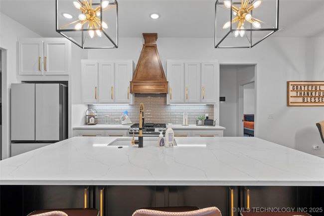 1013 Prairie View Rd, House other with 3 bedrooms, 2 bathrooms and null parking in Ardmore OK | Image 11