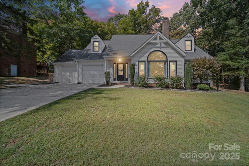 10218 Rougemont Ln, Charlotte, NC, 28277-2359 | Card Image