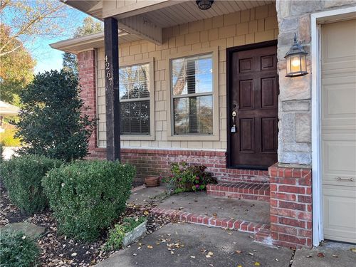 4267 E Mission Blvd, Fayetteville, AR, 72703-4389 | Card Image