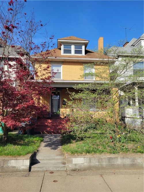 629 Maplewood Ave, Ambridge, PA, 15003-2415 | Card Image