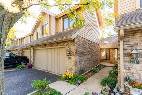 7914 Garfield Ave, Burr Ridge, IL, 60527-5904 | Card Image