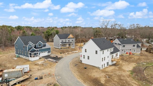 UNIT-2 - 66 Parish Rd, House other with 4 bedrooms, 3 bathrooms and 3 parking in Georgetown MA | Image 5