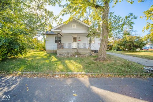 1135 Manor Ct, Anderson, IN, 46016-5643 | Card Image