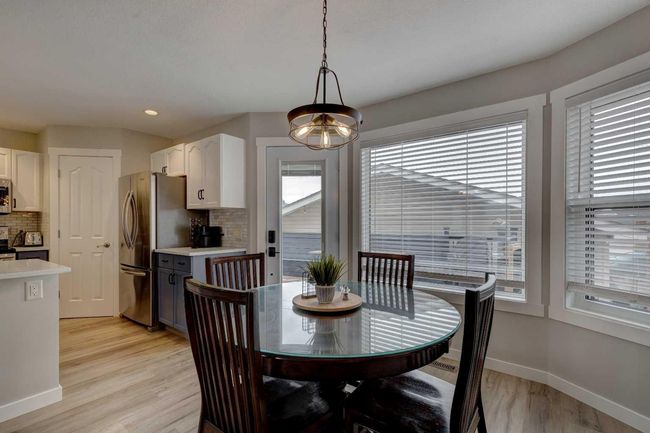 76 Somerside Grove Sw, House other with 3 bedrooms, 4 bathrooms and 4 parking in Calgary AB | Image 7