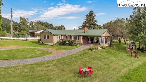 314 Mount Jefferson State Park Rd, West Jefferson, NC, 28694-8030 | Card Image