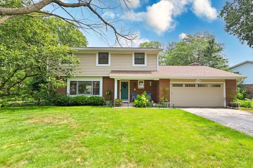 6592 N Bethmaur Ln, Glendale, WI, 53209-3320 | Card Image
