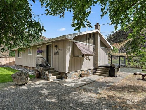 7438 Highway 95 S, Riggins, ID, 83549-5036 | Card Image