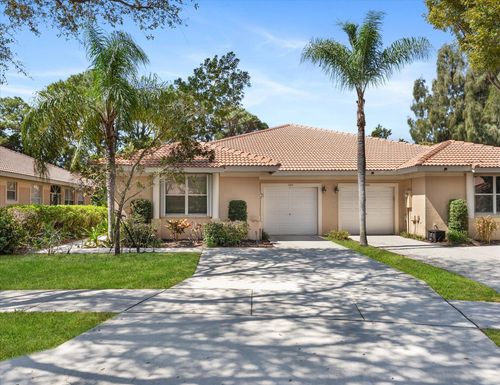392 W Coral Trace Cir, Delray Beach, FL, 33445-3602 | Card Image