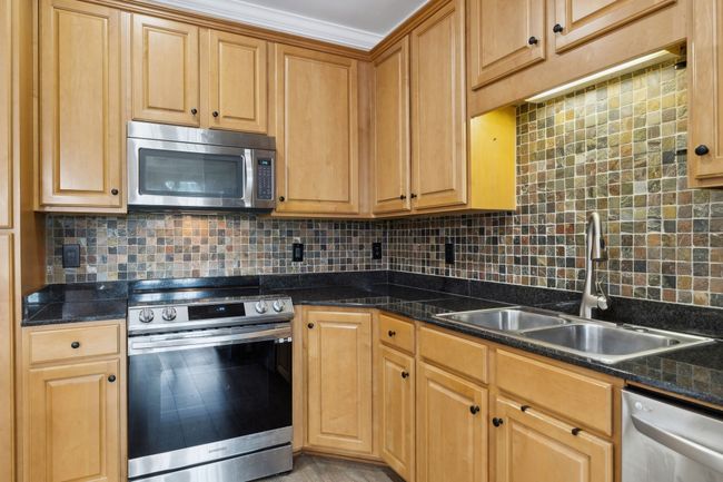 1816 Brentwood Pointe, Townhouse with 2 bedrooms, 3 bathrooms and 1 parking in Franklin TN | Image 12