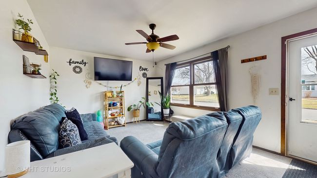1721 11 Th Ave, House other with 3 bedrooms, 1 bathrooms and 1 parking in Belvidere IL | Image 4