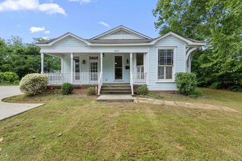 1009 N Pacific St, Mineola, TX, 75773-1837 | Card Image