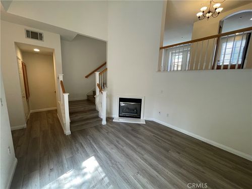 910 Timberwood, Irvine, CA, 92620-0293 | Card Image