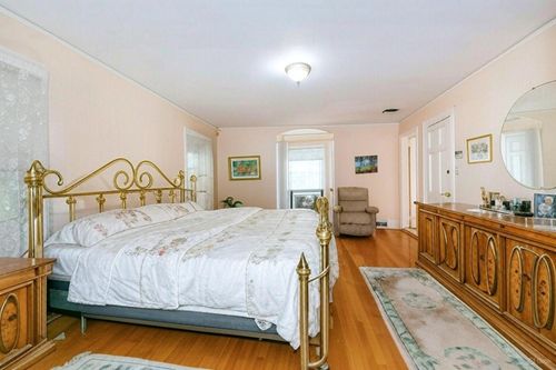 1 Ravine Rd, Great Neck, NY, 11023-1711 | Card Image