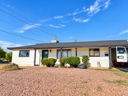 1557 N Fern Cir, Mesa, AZ, 85201-2005 | Card Image