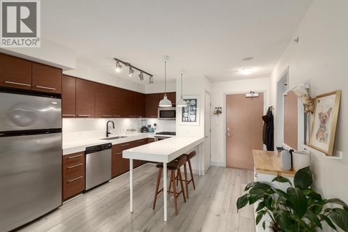 903-2770 Sophia St, Vancouver, BC, V5T0A4 | Card Image