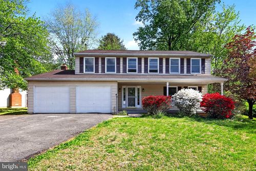4884 Tobacco Way, WOODBRIDGE, VA, 22193-3222 | Card Image