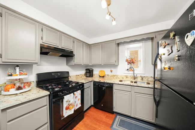 APT-209 - 6337 Roosevelt Rd, Condo with 2 bedrooms, 2 bathrooms and 2 parking in Berwyn IL | Image 20