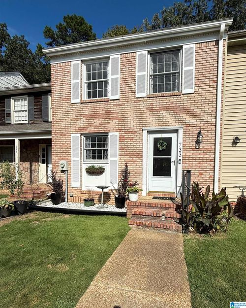 733 Cahaba Manor Trl, PELHAM, AL, 35124-1551 | Card Image