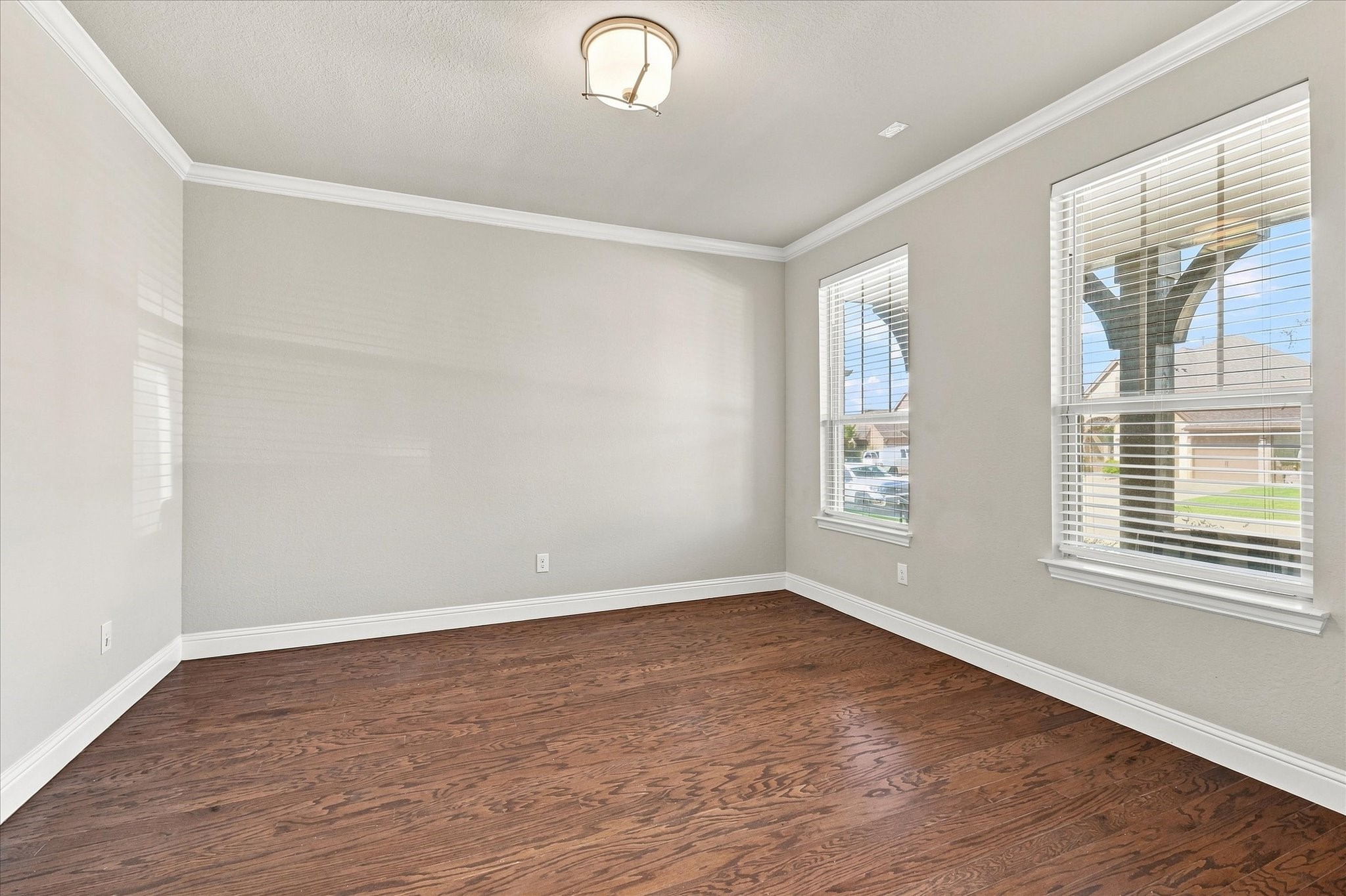 Residential in Northlake 4