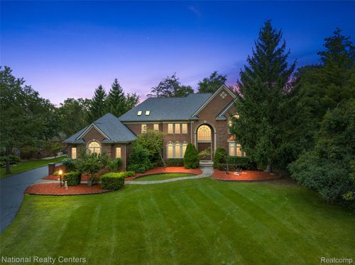 30055 Forest Dr, Franklin, MI, 48025-1580 | Card Image
