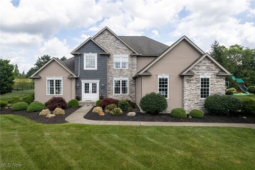 6495 Foxglove Dr, Medina, OH, 44256-7863 | Card Image