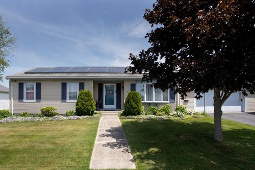 192 Calvin Ave, Somerset, MA, 02726-3769 | Card Image