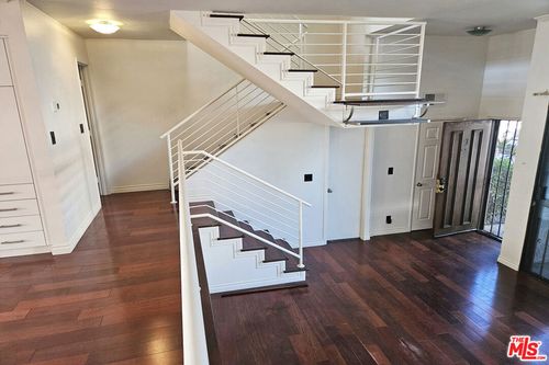 3-13243 Vanowen St, North Hollywood, CA, 91605 | Card Image