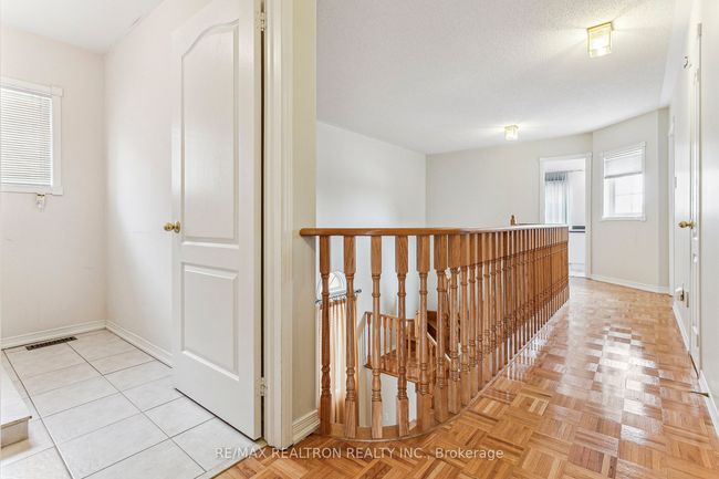42 Queen Mary Dr, House other with 3 bedrooms, 3 bathrooms and 2 parking in Brampton ON | Image 16