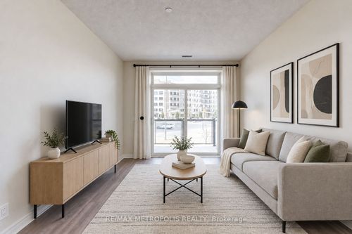 228-7325 Markham Rd, Markham, ON, L3S0C9 | Card Image