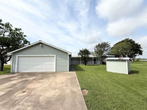 307 Veselka Rd, Freeport, TX, 77541-6907 | Card Image
