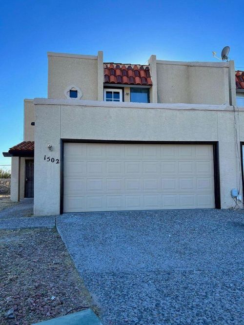 1502 Monte Sanders Ln, El Paso, TX, 79935-4303 | Card Image