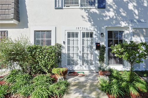 18726 Brookhurst St, Fountain Valley, CA, 92708-6731 | Card Image