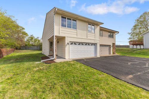 1780 Centennial Dr, Roseville, MN, 55113-1445 | Card Image