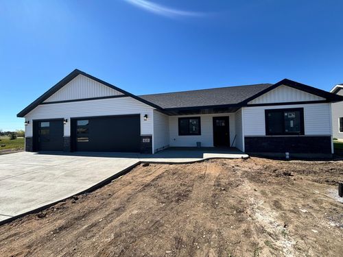 610 Lanigan Way Se, Saint Joseph, MN, 56374-4741 | Card Image