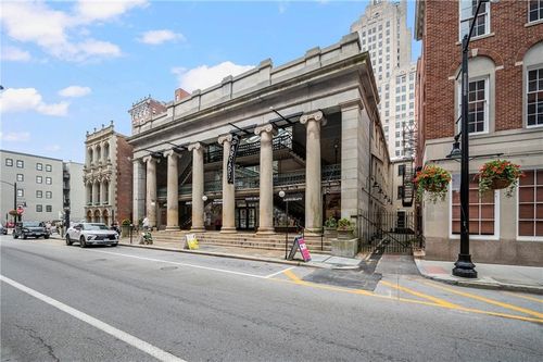 apt-211-65 Weybosset St, Providence, RI, 02903-2830 | Card Image