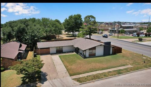 1115 Osage St, Ardmore, OK, 73401-2223 | Card Image