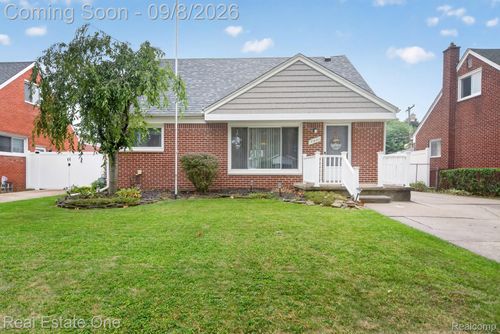7961 Merrick St, Taylor, MI, 48180-2549 | Card Image