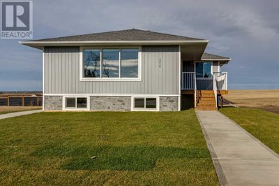 4810 55 Ave, House other with 3 bedrooms, 1 bathrooms and 2 parking in Bentley AB | Image 2