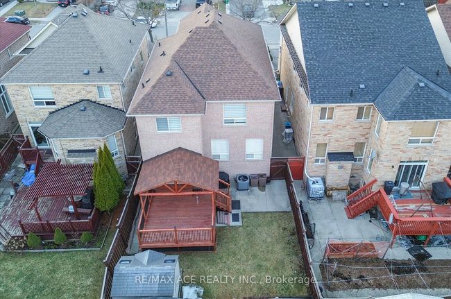 62 Saffron Cres, House other with 6 bedrooms, 5 bathrooms and 4 parking in Brampton ON | Image 42