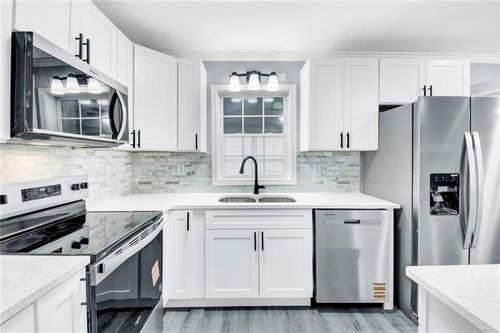 1406 Sycamore Dr Nw, Kennesaw, GA, 30152-3314 | Card Image