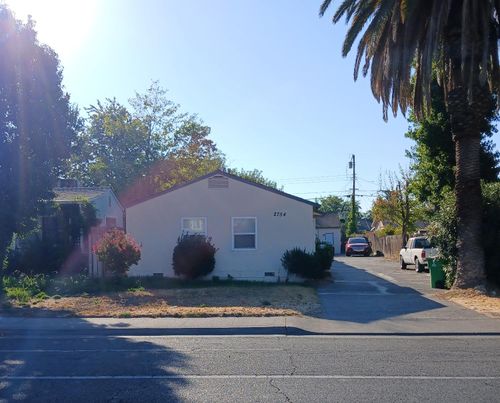 2754 Del Paso Blvd, Sacramento, CA, 95815-2379 | Card Image