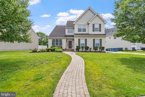 209 Windsor Dr, SWEDESBORO, NJ, 08085-2523 | Card Image