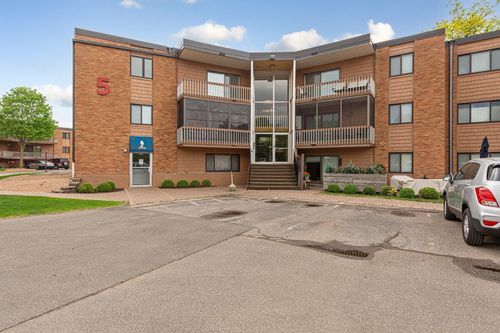 apt-536-5440 Three Points Blvd, Mound, MN, 55364-1145 | Card Image