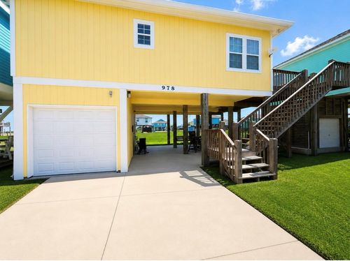 978 Mary Ann, Crystal Beach, TX, 77650 | Card Image
