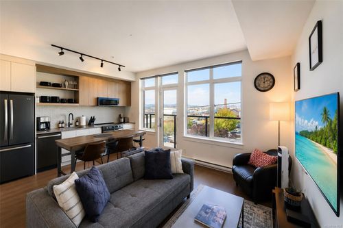 415-515 Chatham St, Victoria, BC, V8T0C8 | Card Image