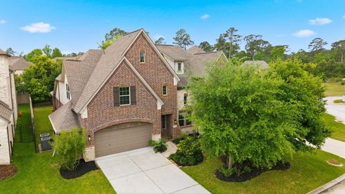 118 N Winter Sunrise Cir, The Woodlands, TX, 77375-1276 | Card Image