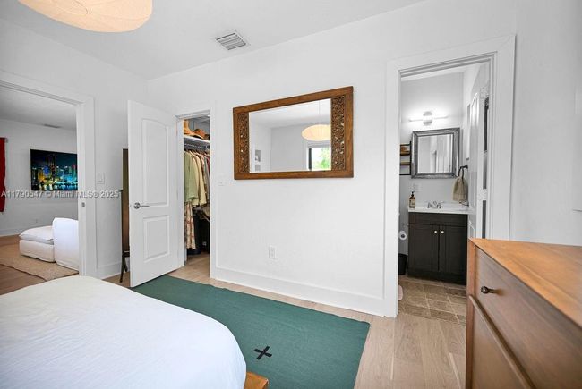 1010 Ne 83 Rd St, House other with 3 bedrooms, 3 bathrooms and null parking in Miami FL | Image 22