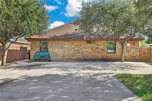 2513 W Hackberry Ave, McAllen, TX, 78501-7956 | Card Image