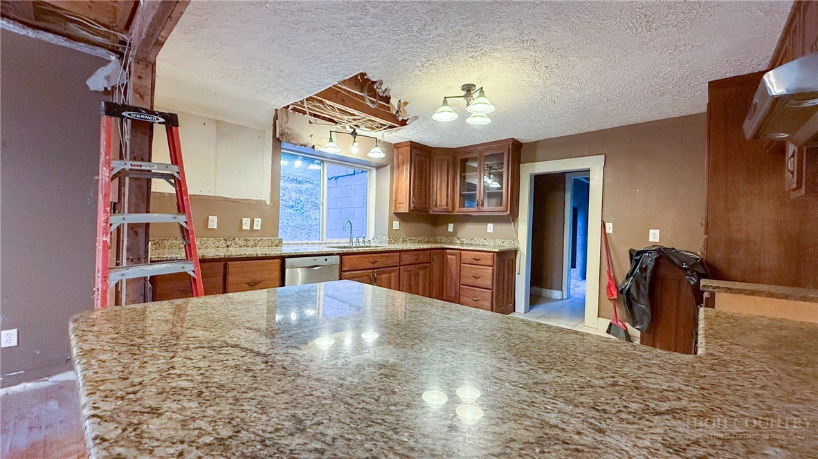 Residential in Purlear 2